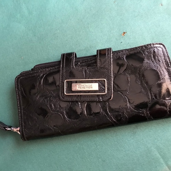 women's patent leather wallet